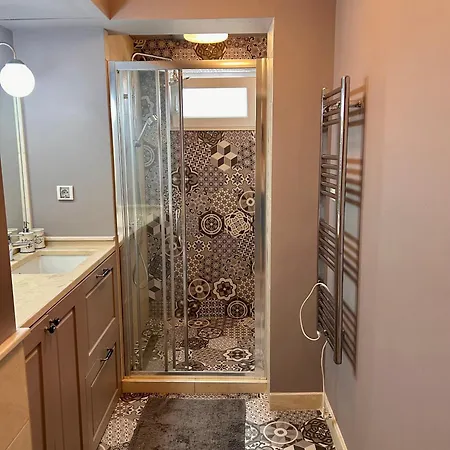Sea Breeze L 2bd Sea Garden شقة فارنا